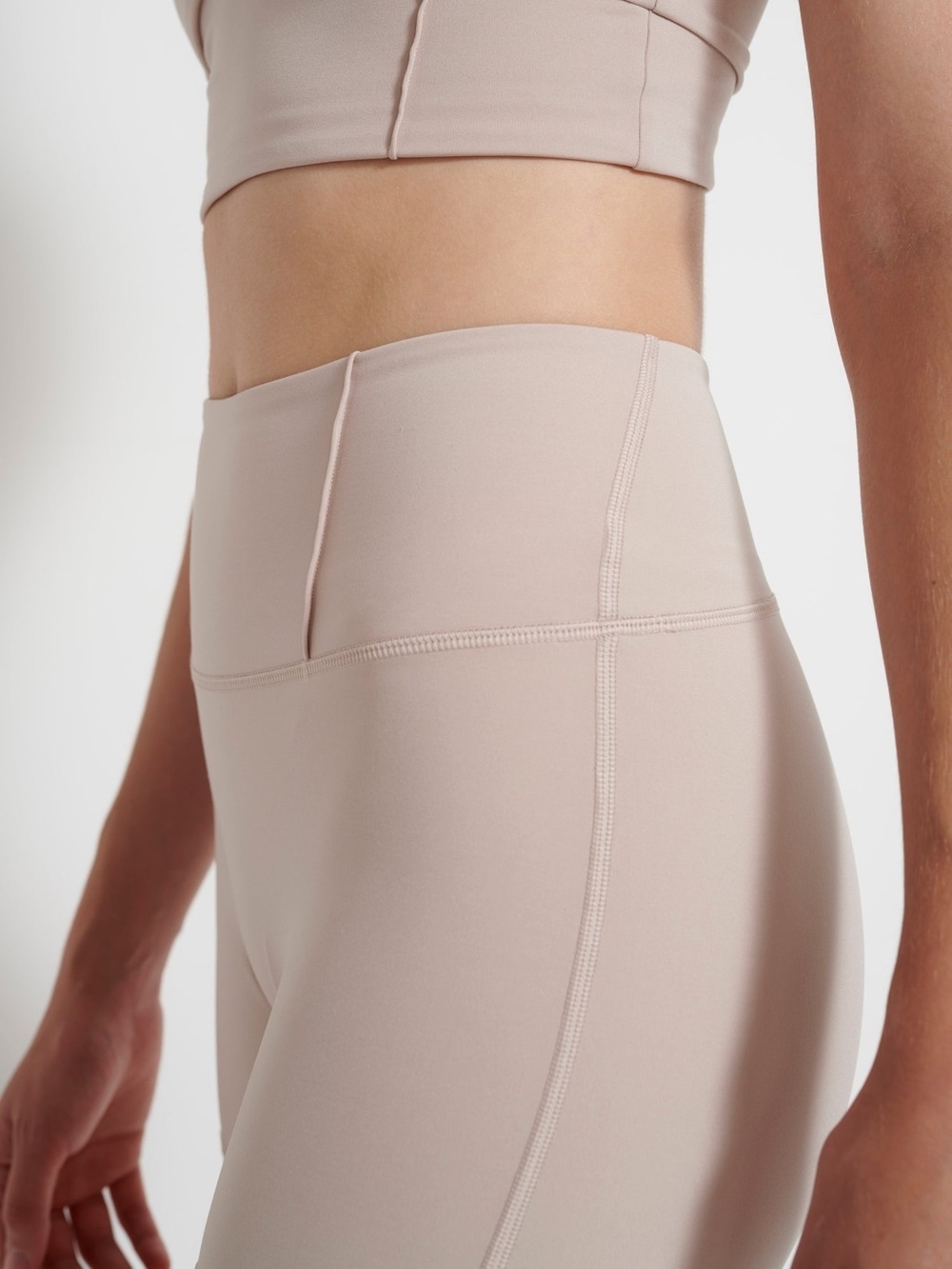 NWT Euclid Motie Short 6" - Picture 5 of 8